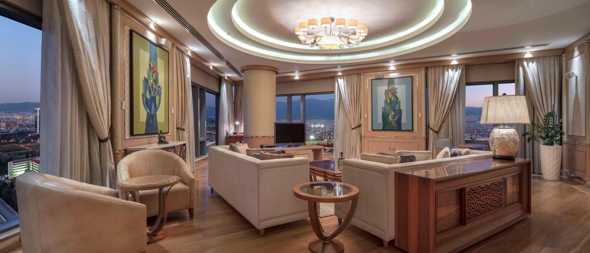 ฮิลตัน เบอร์ซา คอนเวนชั่น เซนเตอร์ แอนด์ สปา Hotel บูร์ซา ภายนอก รูปภาพ