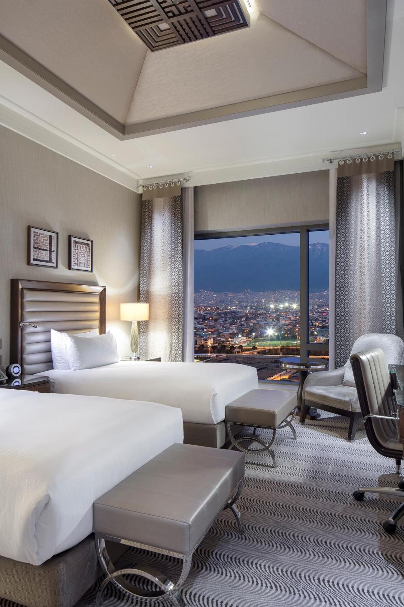 ฮิลตัน เบอร์ซา คอนเวนชั่น เซนเตอร์ แอนด์ สปา Hotel บูร์ซา ภายนอก รูปภาพ